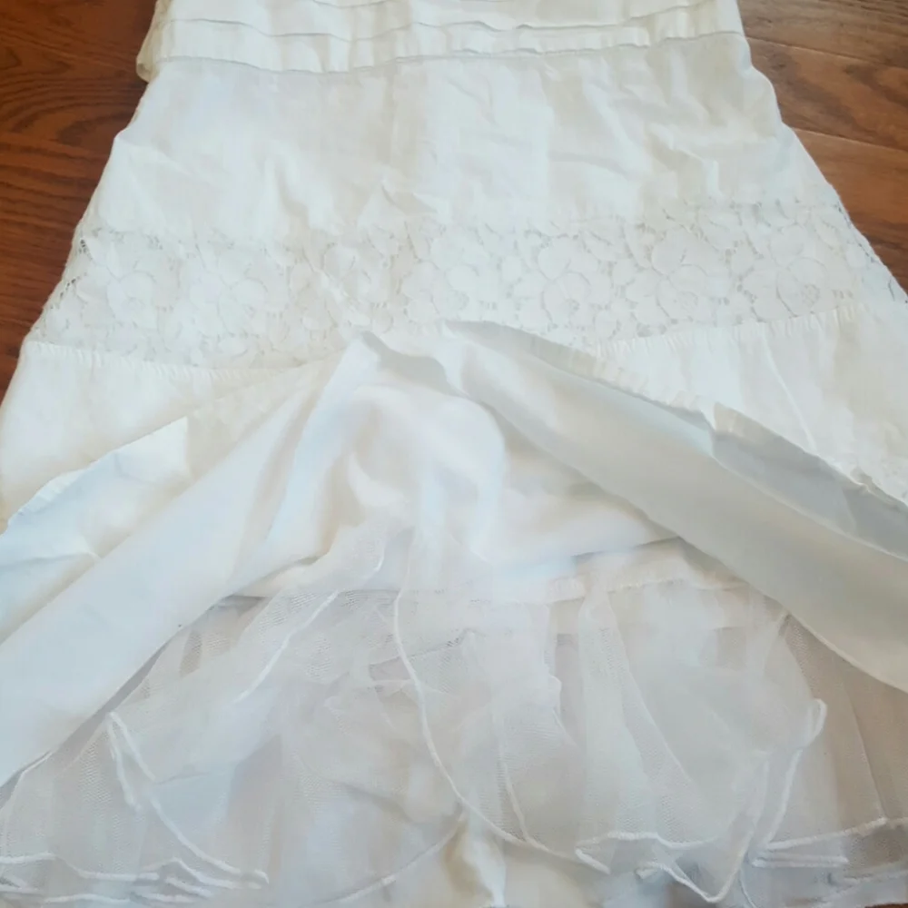 My michelle white‎ lace dress tiered size 12
